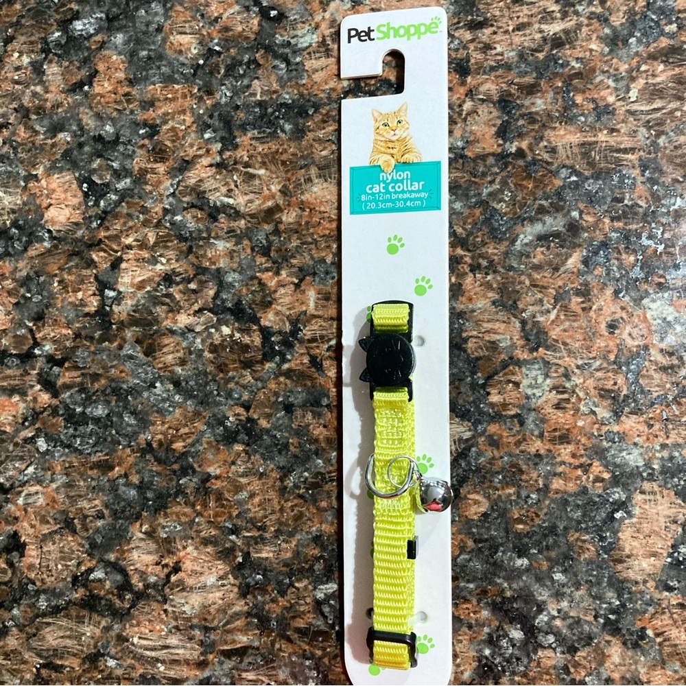NWT Yellow/Green Nylon Breakaway Cat Collar with Bell 3/8" x 8-12" - Picture 2 of 4